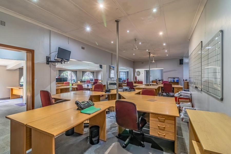 6 Bedroom Property for Sale in Bedfordview Gauteng