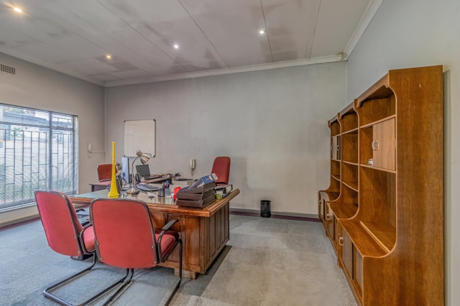 6 Bedroom Property for Sale in Bedfordview Gauteng