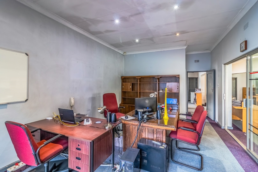 6 Bedroom Property for Sale in Bedfordview Gauteng