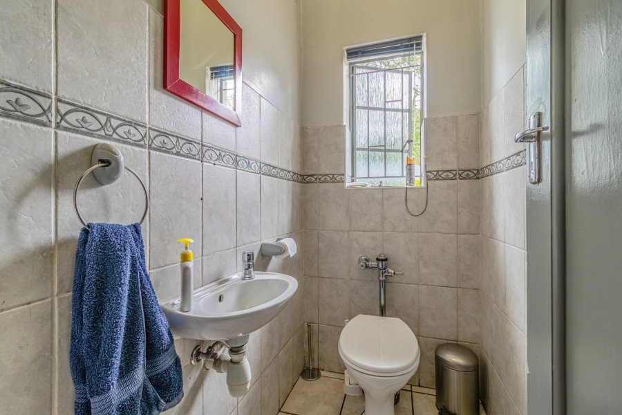 6 Bedroom Property for Sale in Bedfordview Gauteng