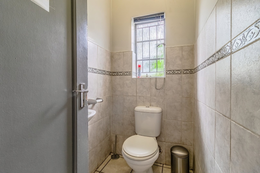 6 Bedroom Property for Sale in Bedfordview Gauteng