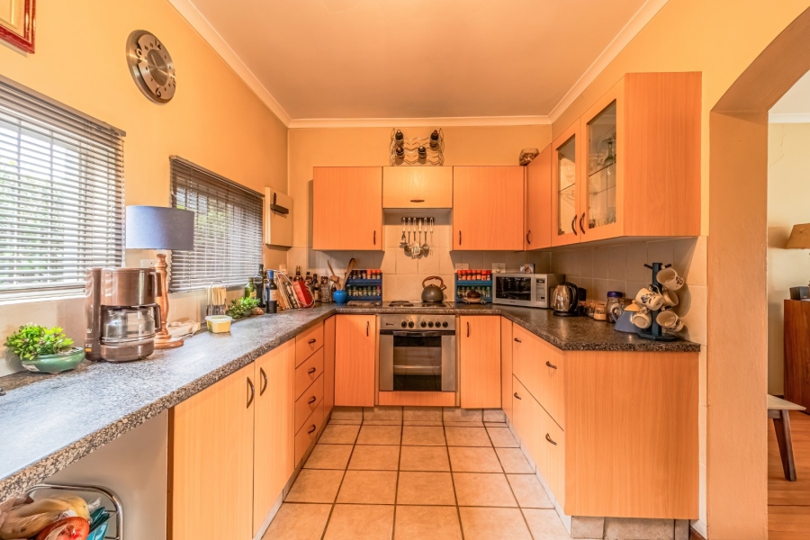 6 Bedroom Property for Sale in Bedfordview Gauteng