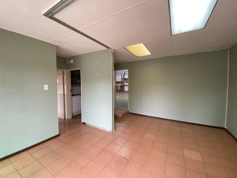 To Let Commercial Property for Rent in Hennopspark Industrial Gauteng