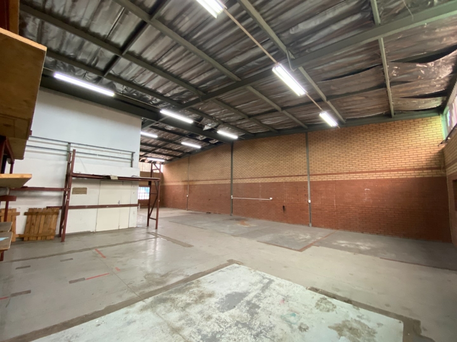 To Let Commercial Property for Rent in Hennopspark Industrial Gauteng