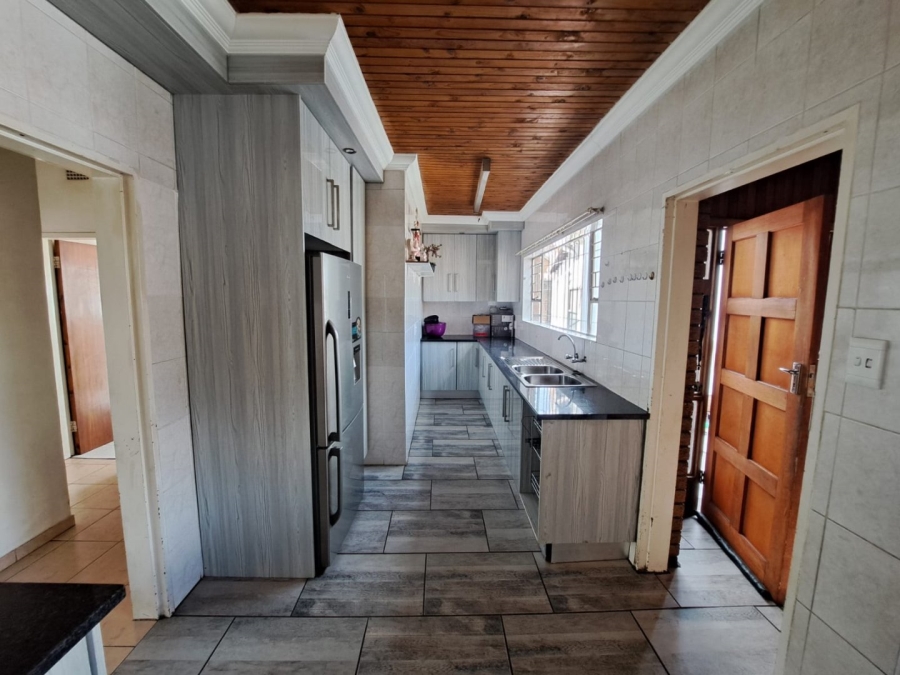 5 Bedroom Property for Sale in Nigel Ext 2 Gauteng