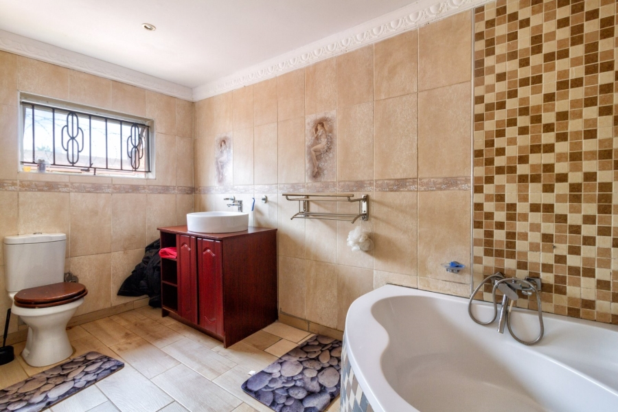 3 Bedroom Property for Sale in Crosby Gauteng