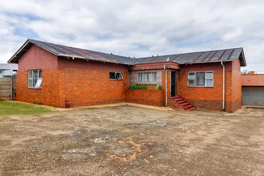 3 Bedroom Property for Sale in Crosby Gauteng