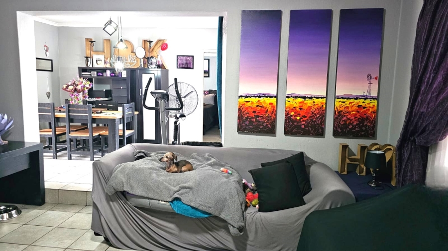 3 Bedroom Property for Sale in Highveld Gauteng