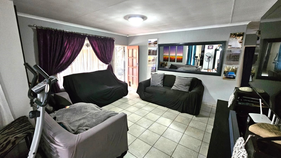 3 Bedroom Property for Sale in Highveld Gauteng