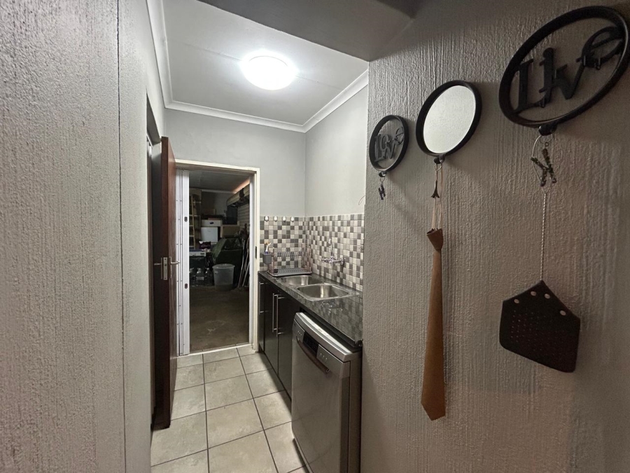 3 Bedroom Property for Sale in Highveld Gauteng