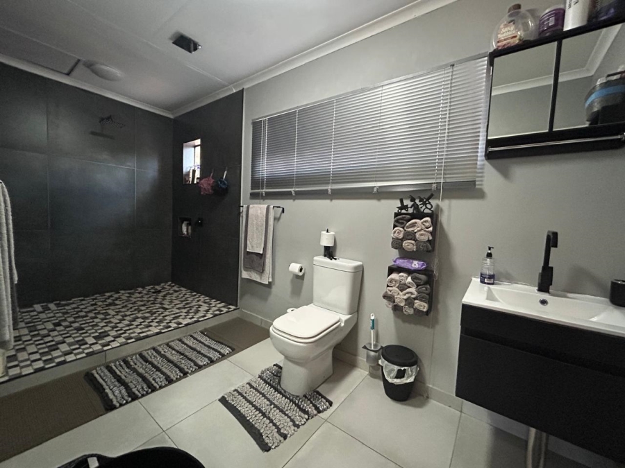 3 Bedroom Property for Sale in Highveld Gauteng