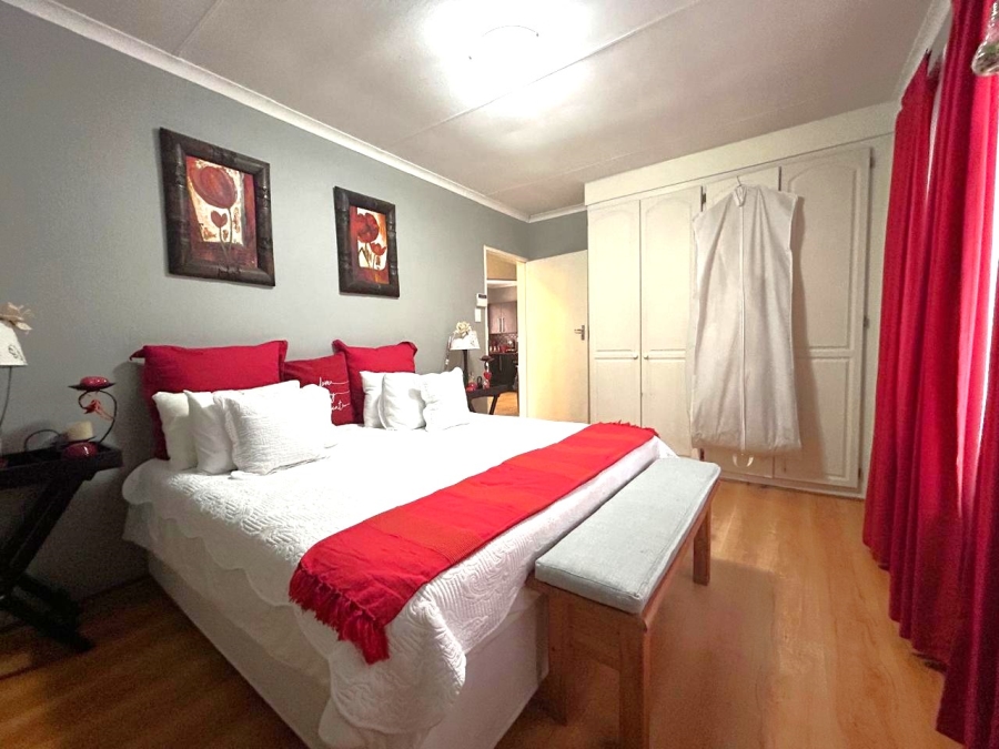 3 Bedroom Property for Sale in Highveld Gauteng