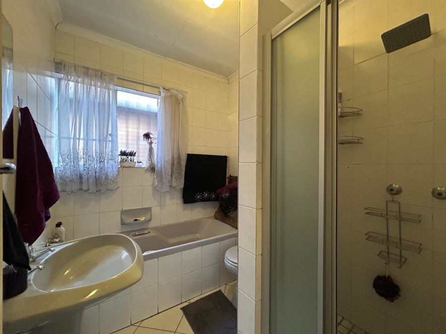 3 Bedroom Property for Sale in Highveld Gauteng