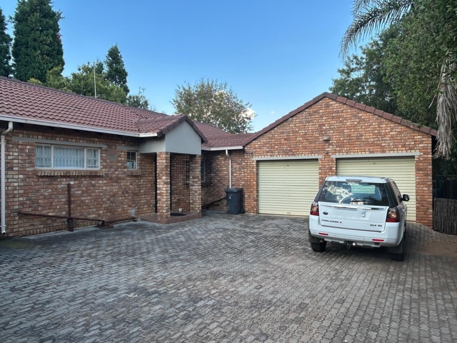 3 Bedroom Property for Sale in Highveld Gauteng