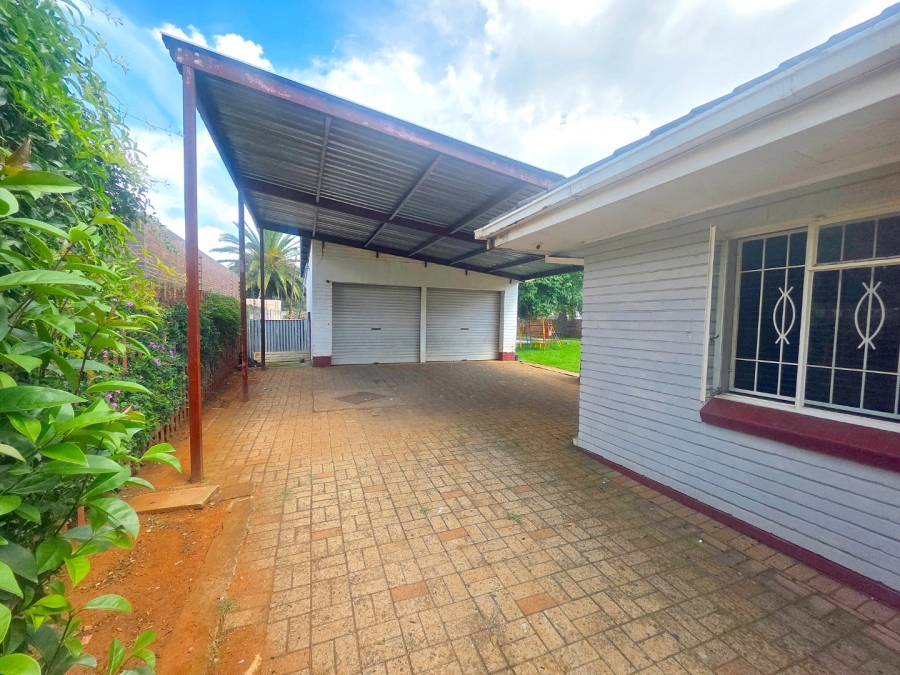 4 Bedroom Property for Sale in Strubenvale Gauteng