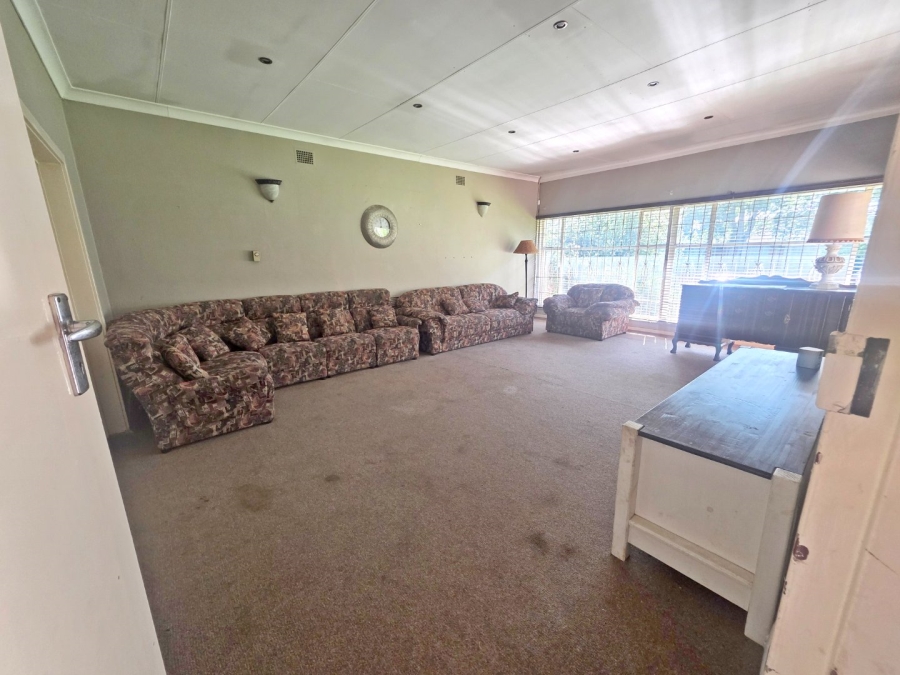 4 Bedroom Property for Sale in Strubenvale Gauteng