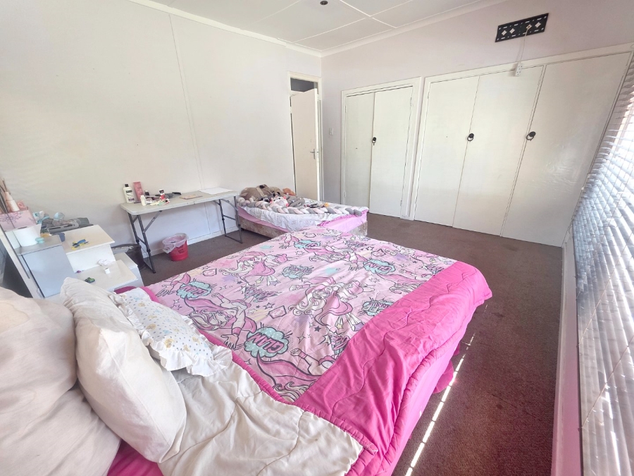 4 Bedroom Property for Sale in Strubenvale Gauteng