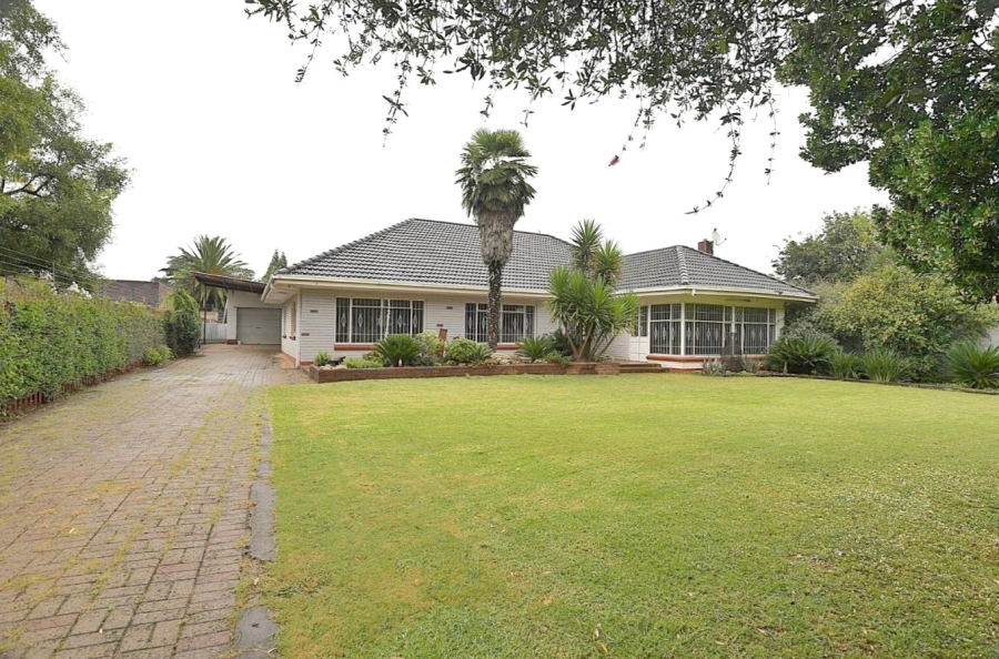 4 Bedroom Property for Sale in Strubenvale Gauteng