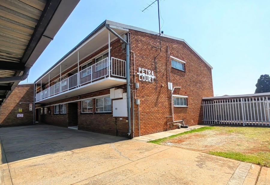  Bedroom Property for Sale in Casseldale Gauteng