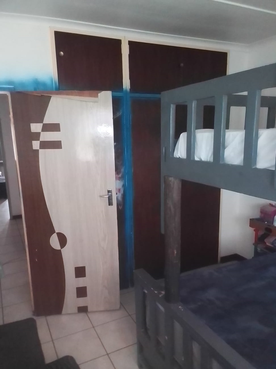  Bedroom Property for Sale in Casseldale Gauteng