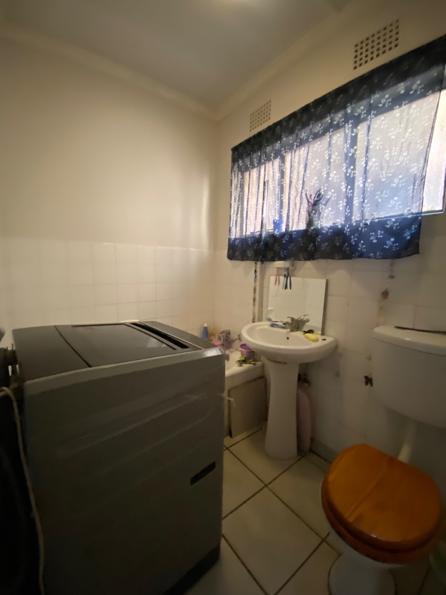  Bedroom Property for Sale in Casseldale Gauteng
