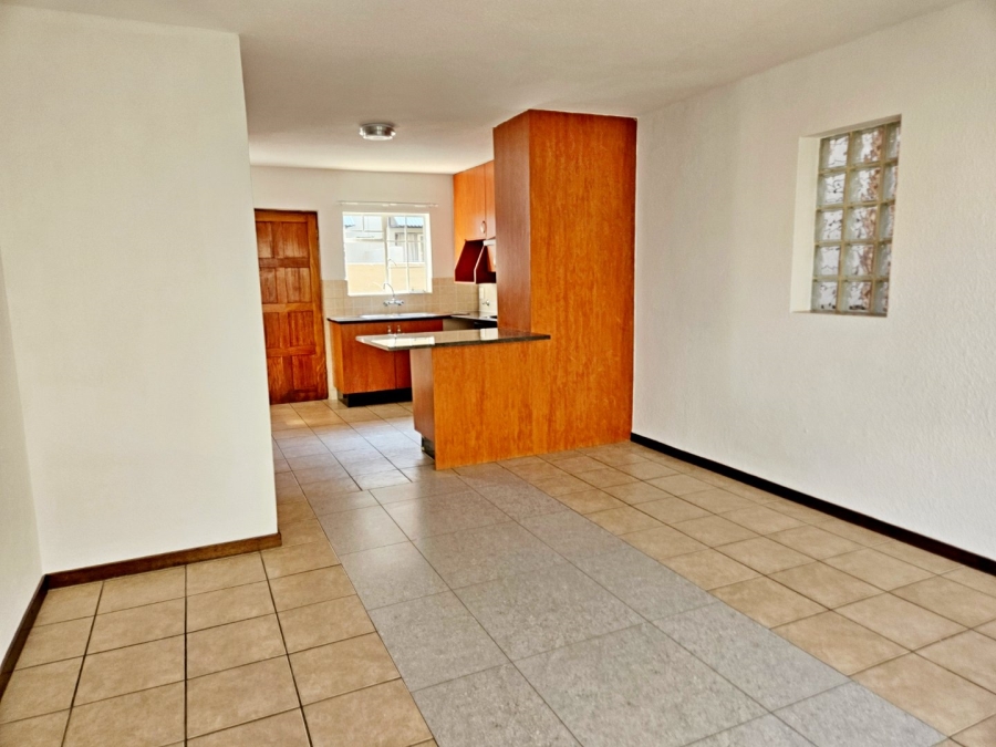 2 Bedroom Property for Sale in Birchleigh Gauteng
