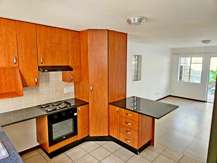 2 Bedroom Property for Sale in Birchleigh Gauteng