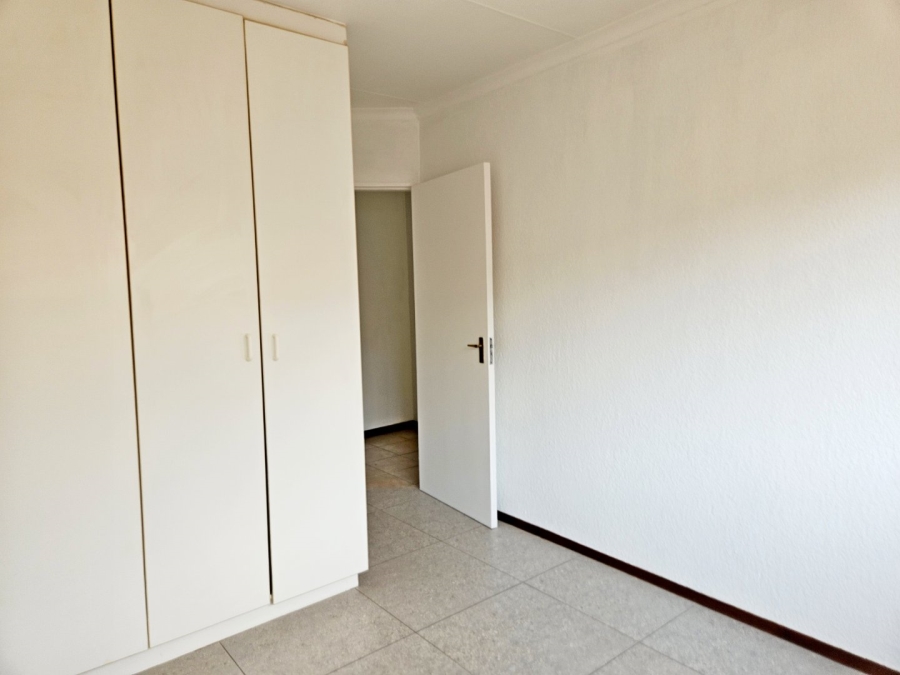 2 Bedroom Property for Sale in Birchleigh Gauteng