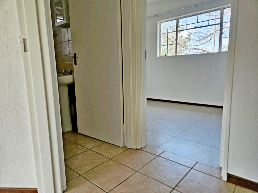 2 Bedroom Property for Sale in Birchleigh Gauteng