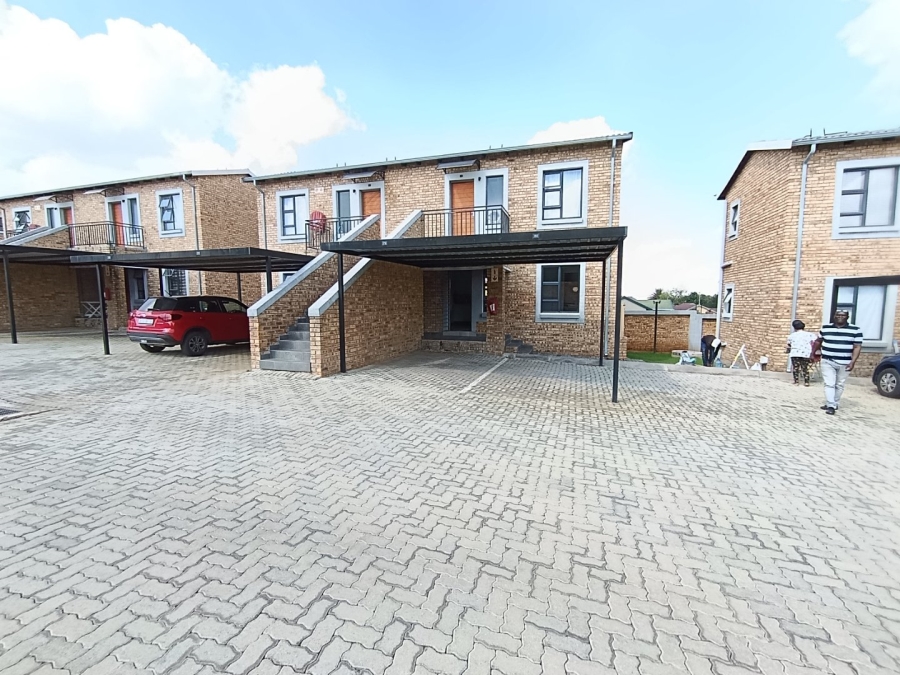  Bedroom Property for Sale in Groblerpark Gauteng