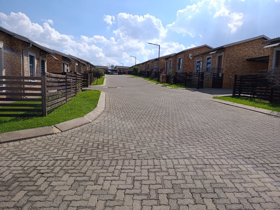  Bedroom Property for Sale in Groblerpark Gauteng