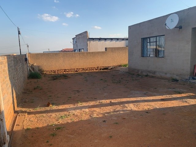 3 Bedroom Property for Sale in Mohlakeng Gauteng
