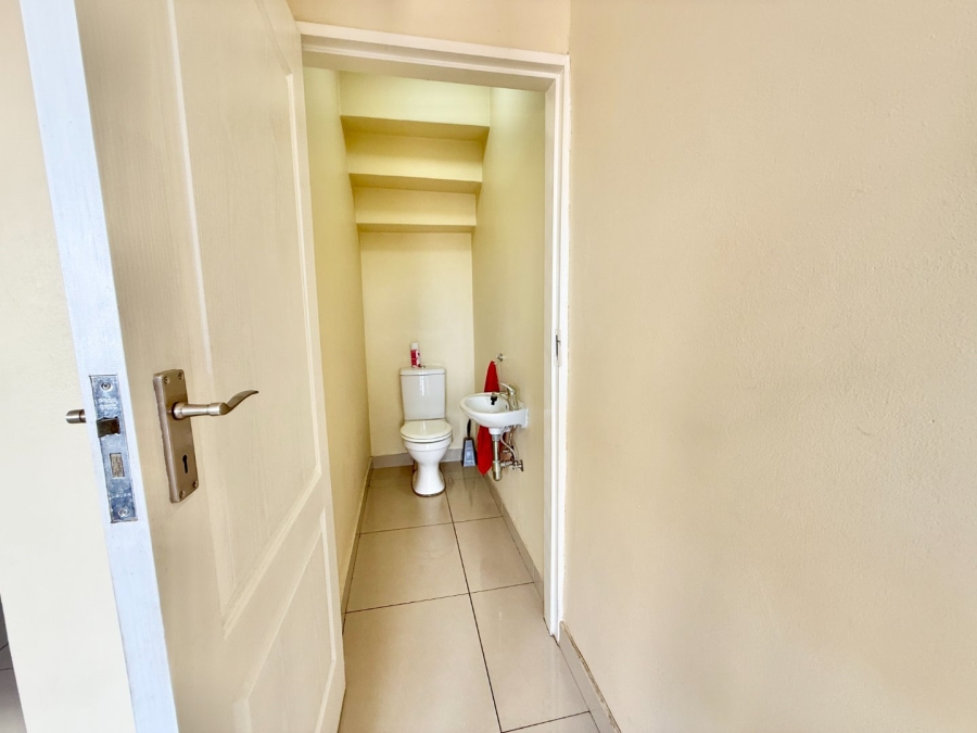 2 Bedroom Property for Sale in Mayberry Park Gauteng