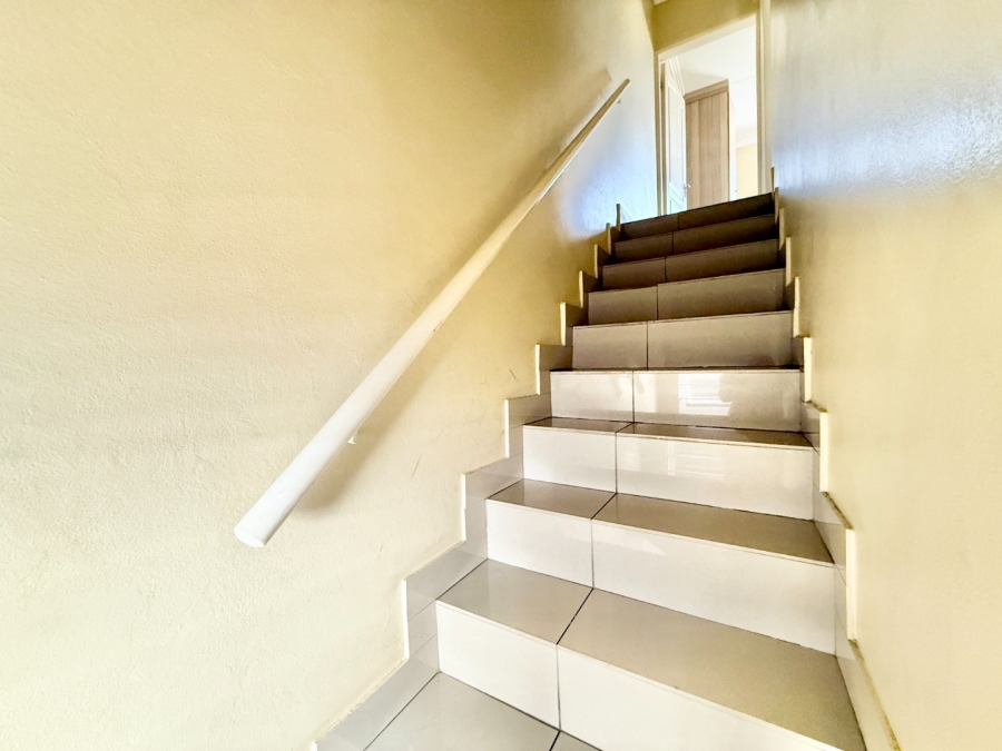 2 Bedroom Property for Sale in Mayberry Park Gauteng