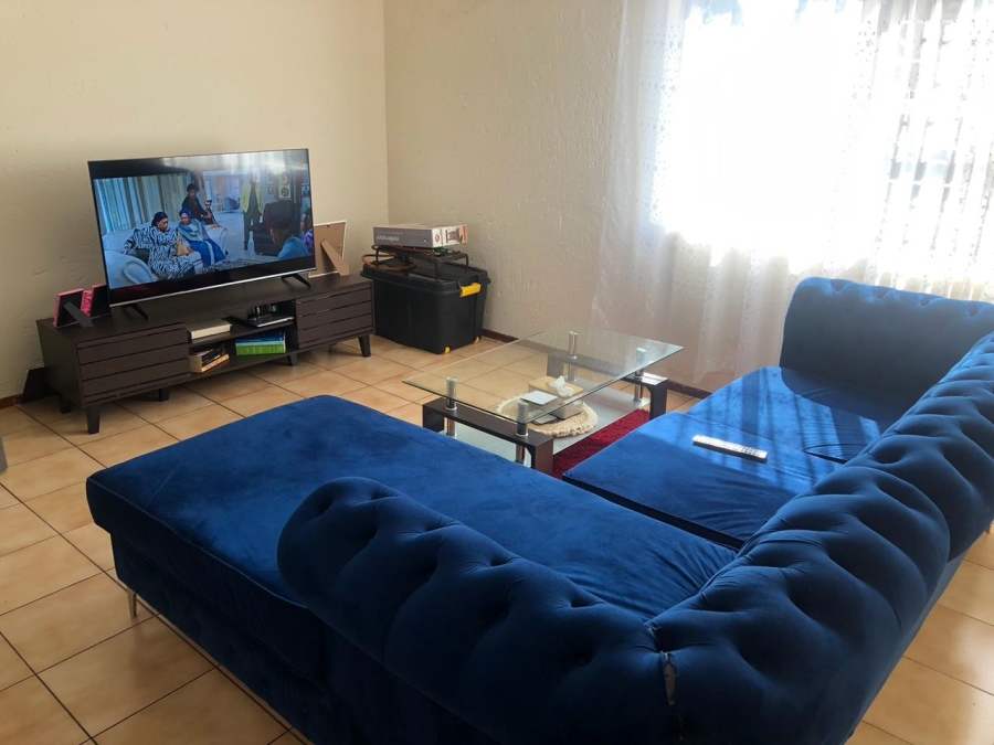 2 Bedroom Property for Sale in Vorna Valley Gauteng