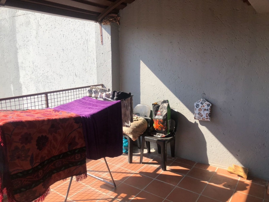 2 Bedroom Property for Sale in Vorna Valley Gauteng