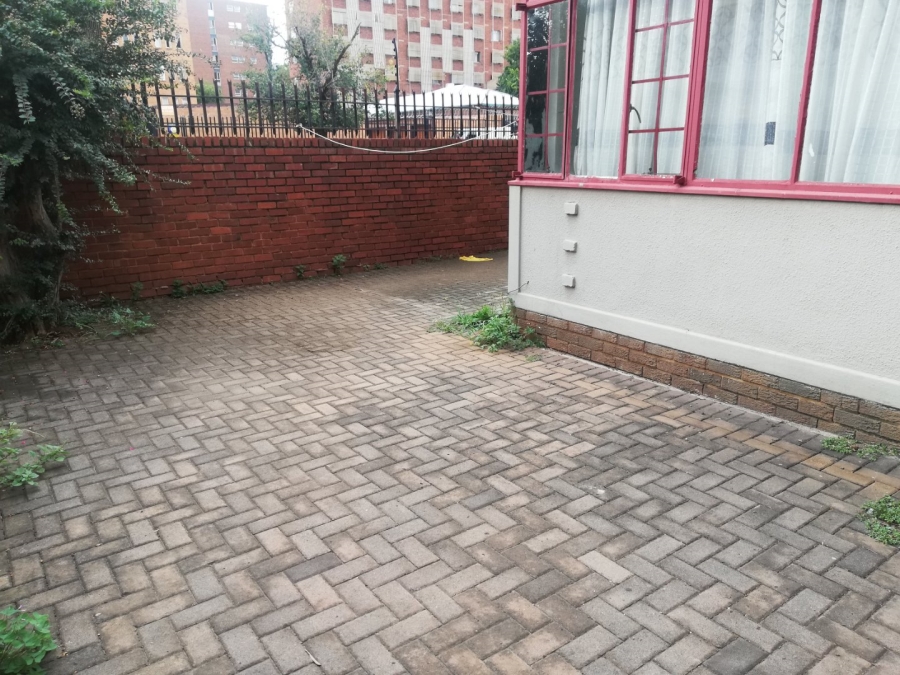 1 Bedroom Property for Sale in Pretoria Gauteng