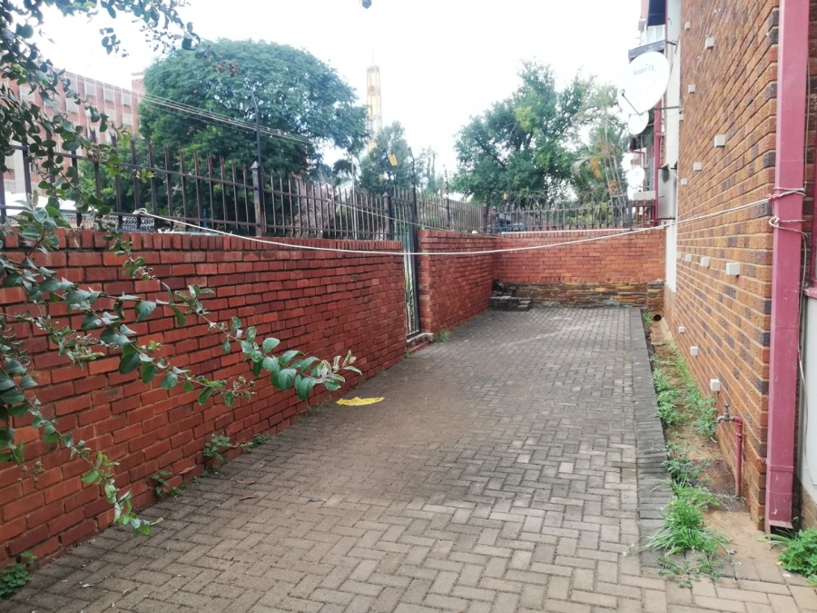 1 Bedroom Property for Sale in Pretoria Gauteng