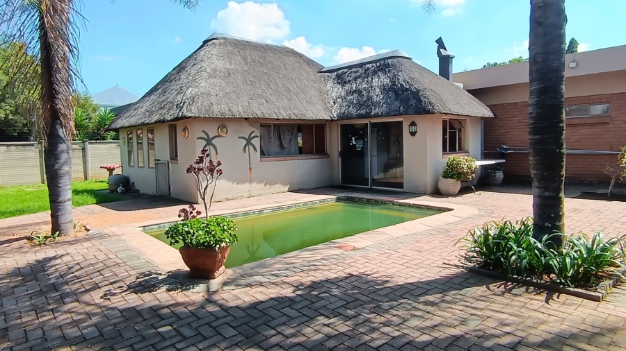 3 Bedroom Property for Sale in Vanderbijlpark SE 2 Gauteng