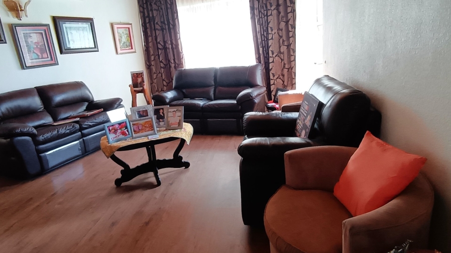 3 Bedroom Property for Sale in Vanderbijlpark SE 2 Gauteng