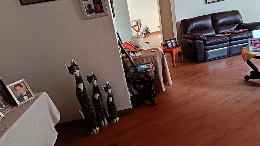 3 Bedroom Property for Sale in Vanderbijlpark SE 2 Gauteng