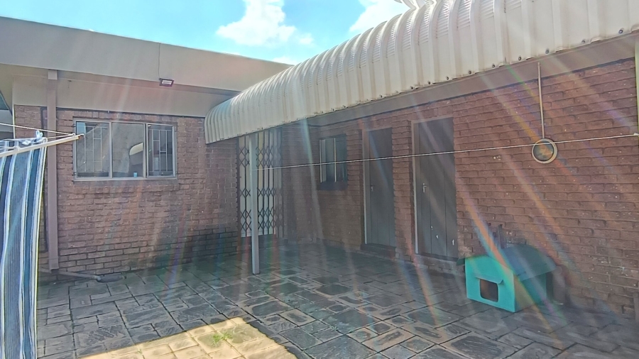 3 Bedroom Property for Sale in Vanderbijlpark SE 2 Gauteng