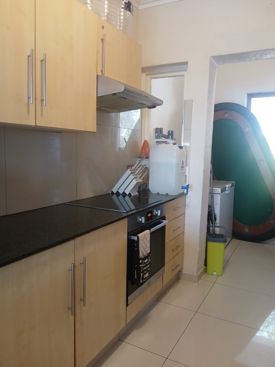 To Let 2 Bedroom Property for Rent in Morningside Gauteng