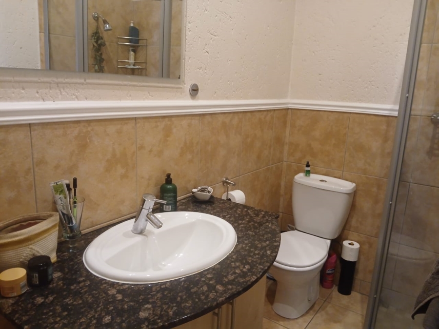 To Let 2 Bedroom Property for Rent in Morningside Gauteng