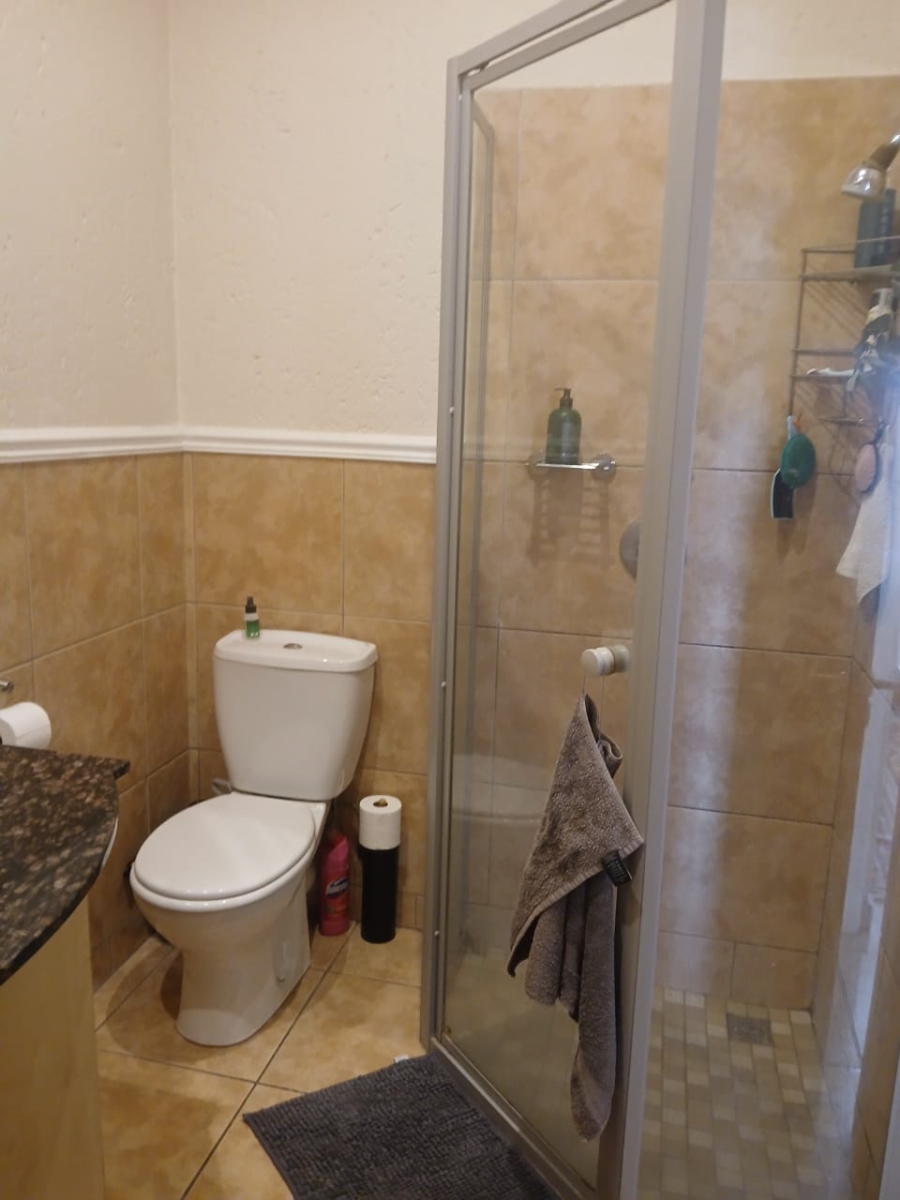 To Let 2 Bedroom Property for Rent in Morningside Gauteng