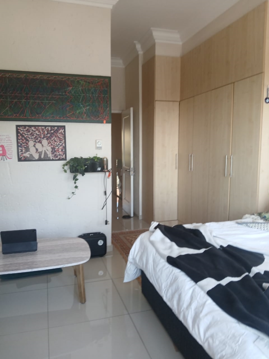 To Let 2 Bedroom Property for Rent in Morningside Gauteng