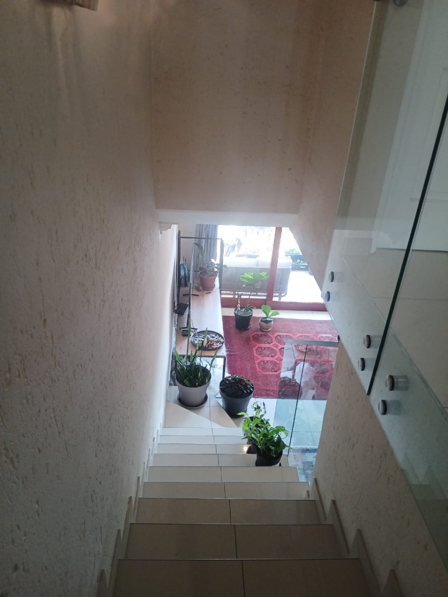 To Let 2 Bedroom Property for Rent in Morningside Gauteng