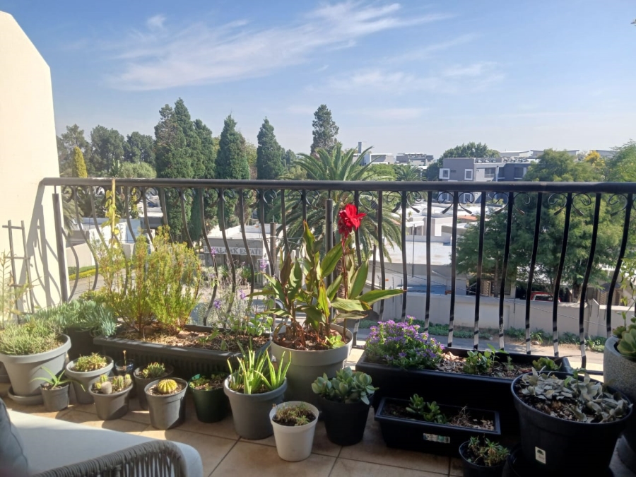 To Let 2 Bedroom Property for Rent in Morningside Gauteng