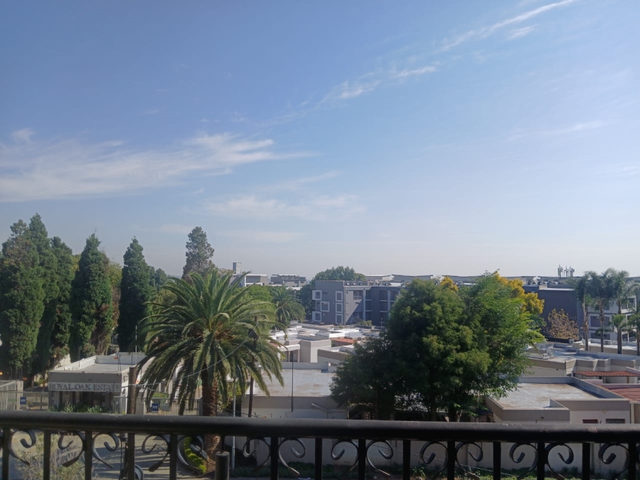 To Let 2 Bedroom Property for Rent in Morningside Gauteng