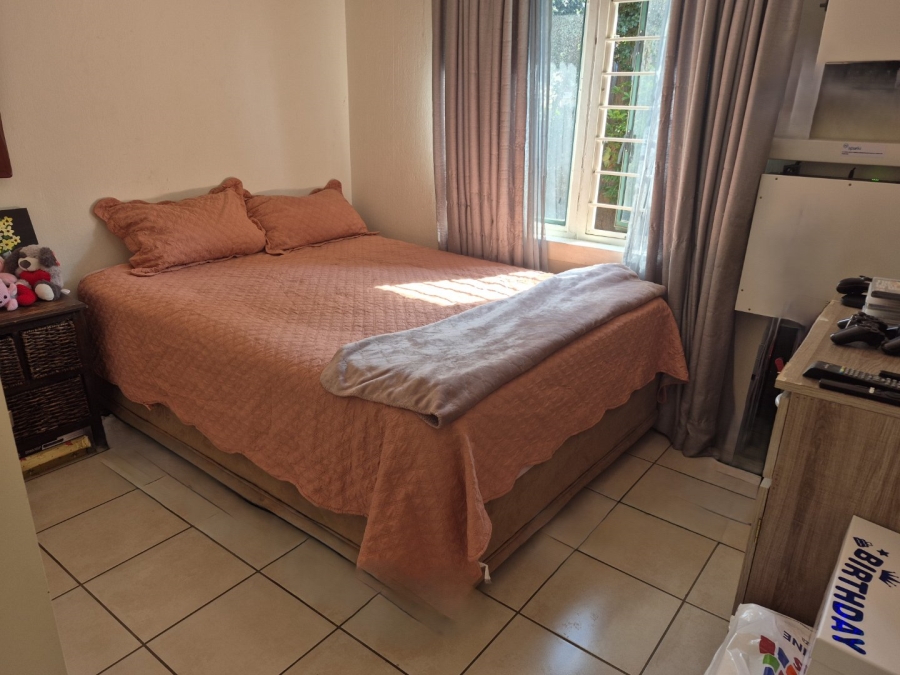 2 Bedroom Property for Sale in Die Hoewes Gauteng